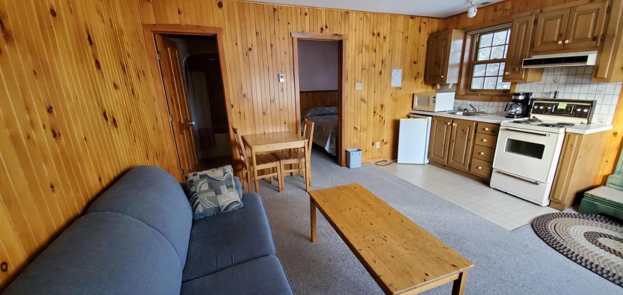 Motel Le Fleuron Saint-Donat-de-Montcalm Buitenkant foto