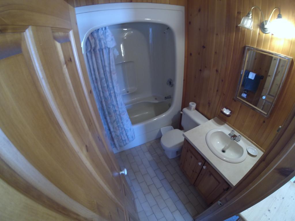 Motel Le Fleuron Saint-Donat-de-Montcalm Kamer foto