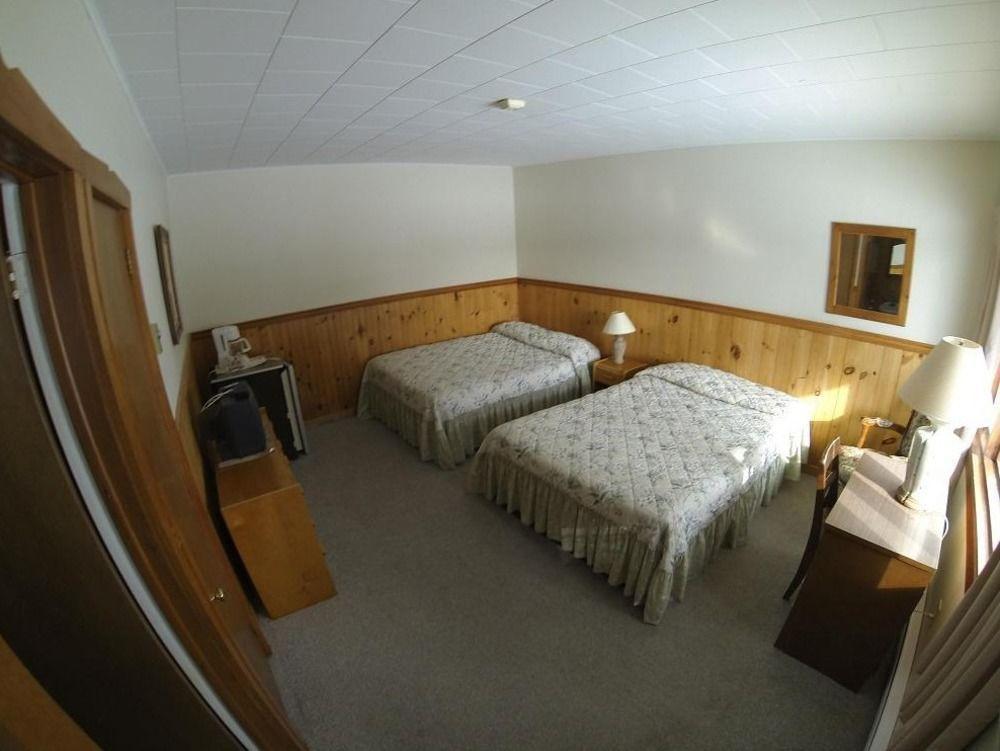 Motel Le Fleuron Saint-Donat-de-Montcalm Buitenkant foto