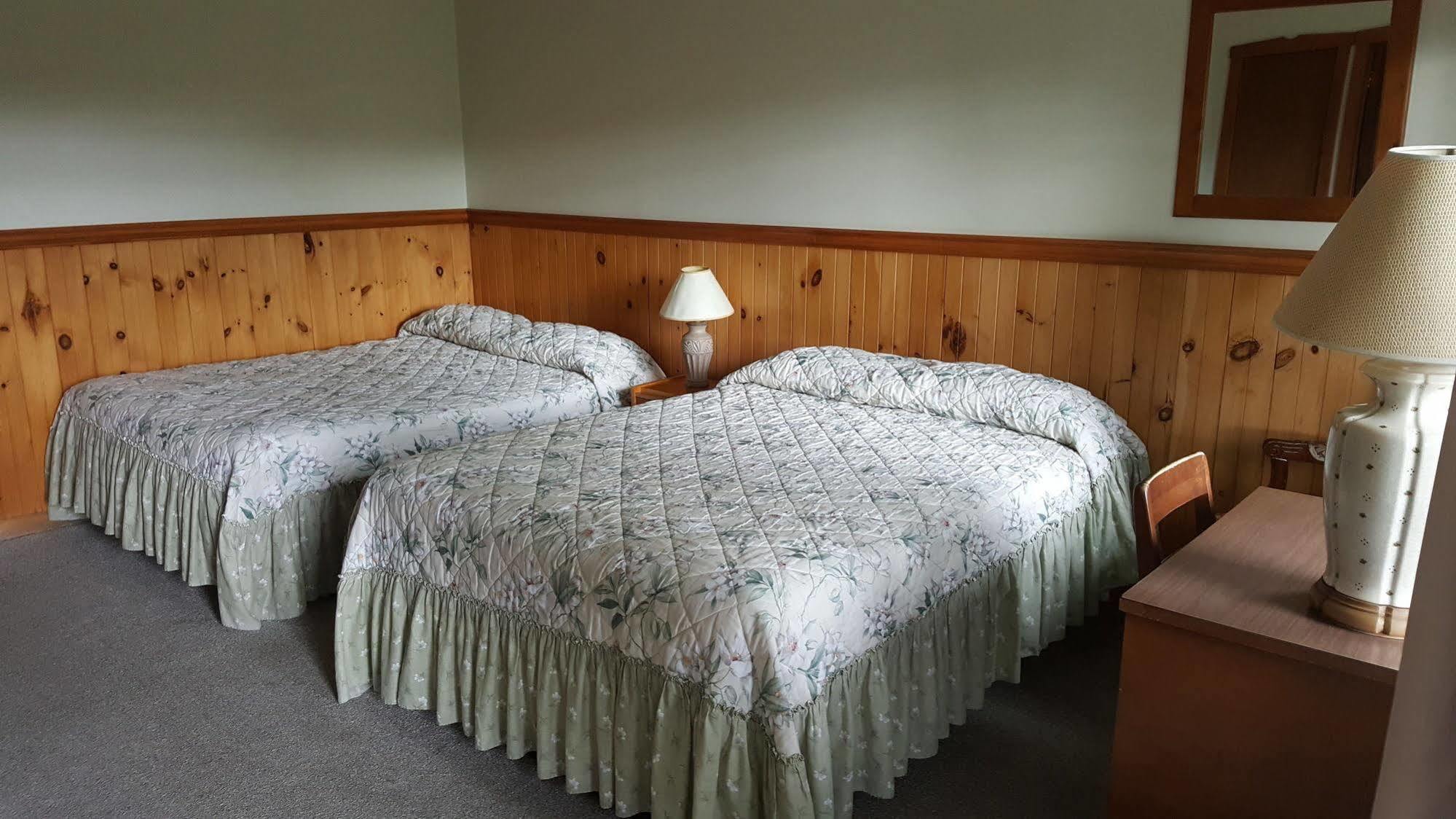 Motel Le Fleuron Saint-Donat-de-Montcalm Buitenkant foto